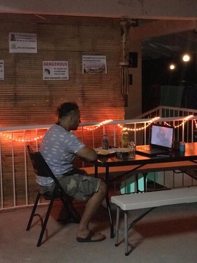 Hostel Lions Mambajao Ngoại thất bức ảnh