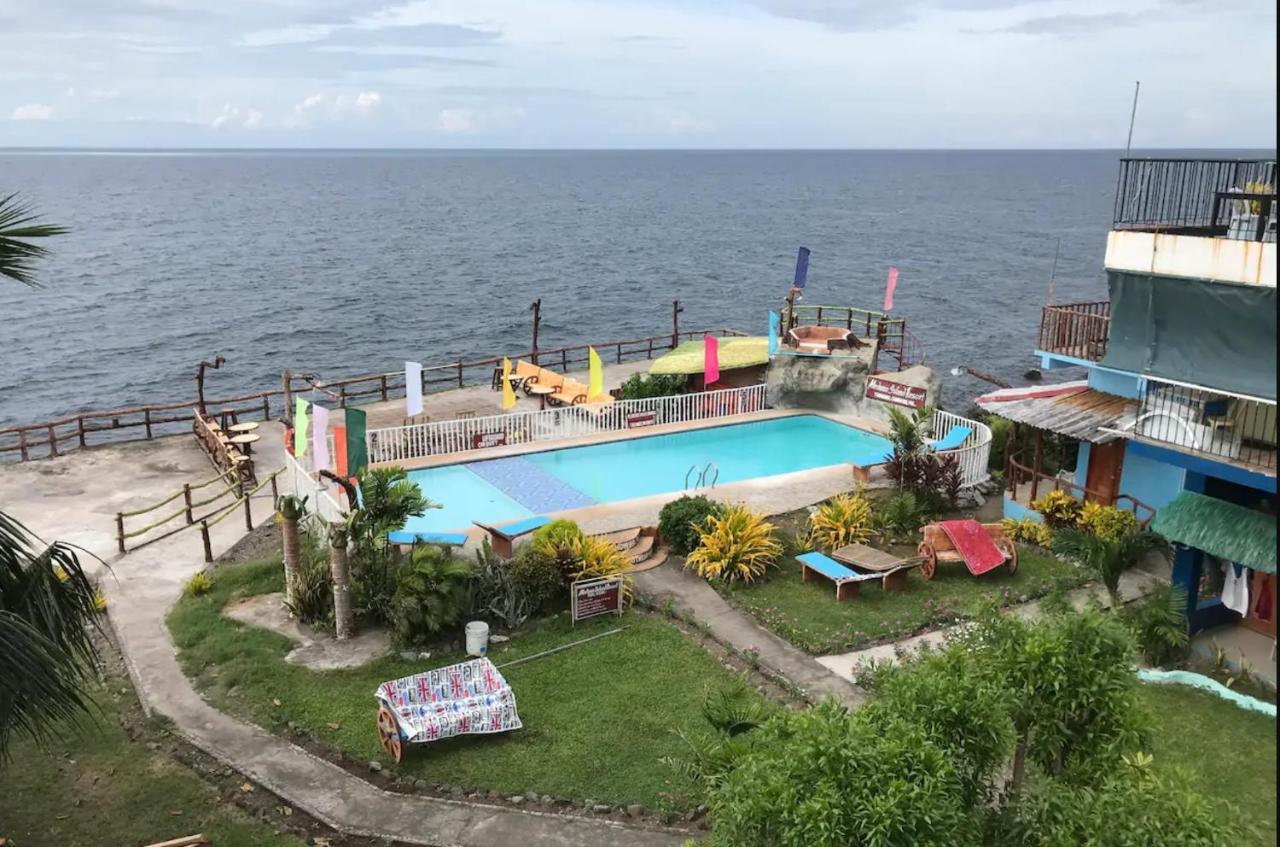 Hostel Lions Mambajao Ngoại thất bức ảnh