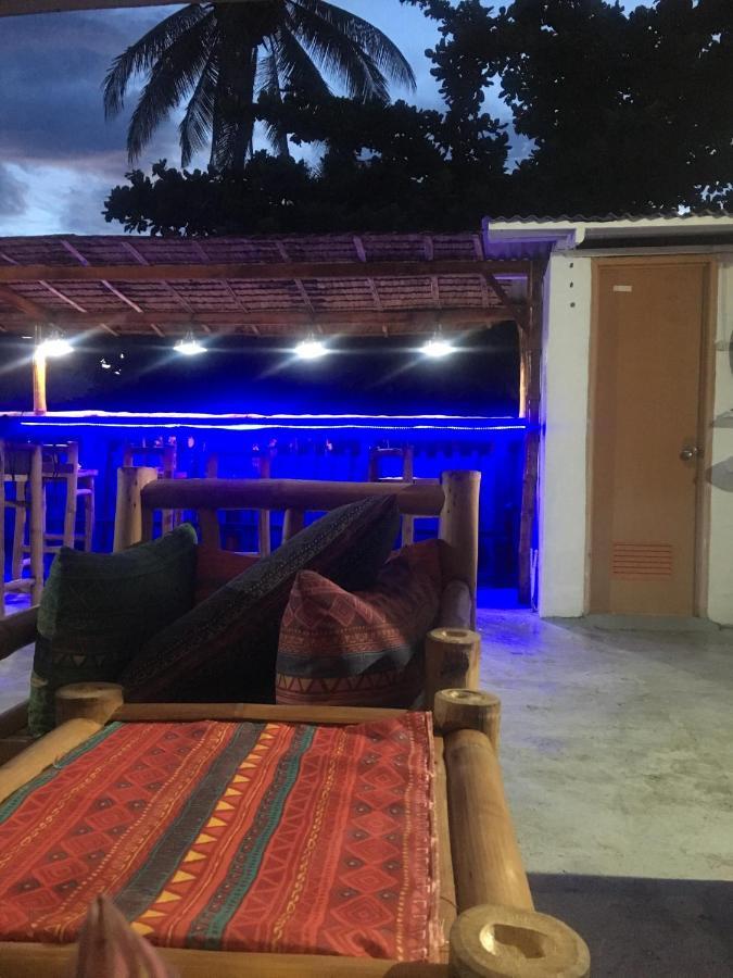Hostel Lions Mambajao Ngoại thất bức ảnh